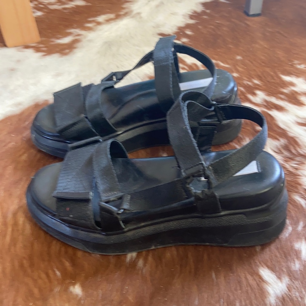 Suzanne Rae Velcro Sandal